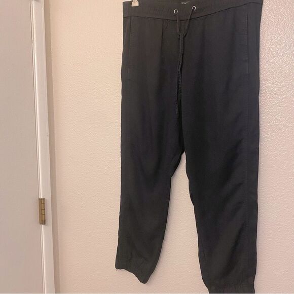 Loft black pull on lyocell modal blend hi rise jogger pants zipper ankle M - Picture 1 of 13